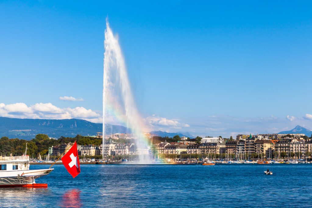 Jet d’eau sur le lac Léman avec vue sur Genève