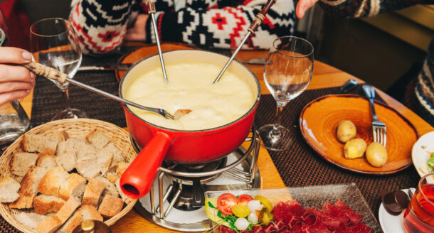 Fondue, raclette, viande des Grisons… Quelles sont les meilleures spécialités de la Suisse ?
