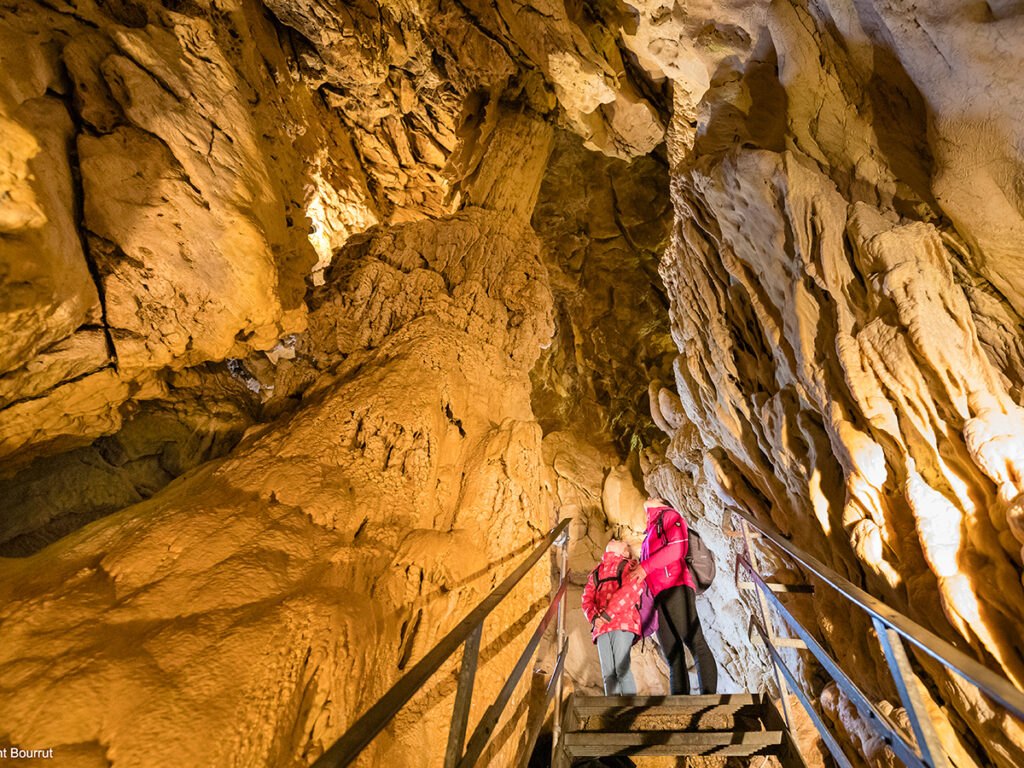 Intérieur de la Grotte de Vallorbe