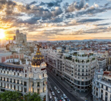Skyline de Madrid al atardecer