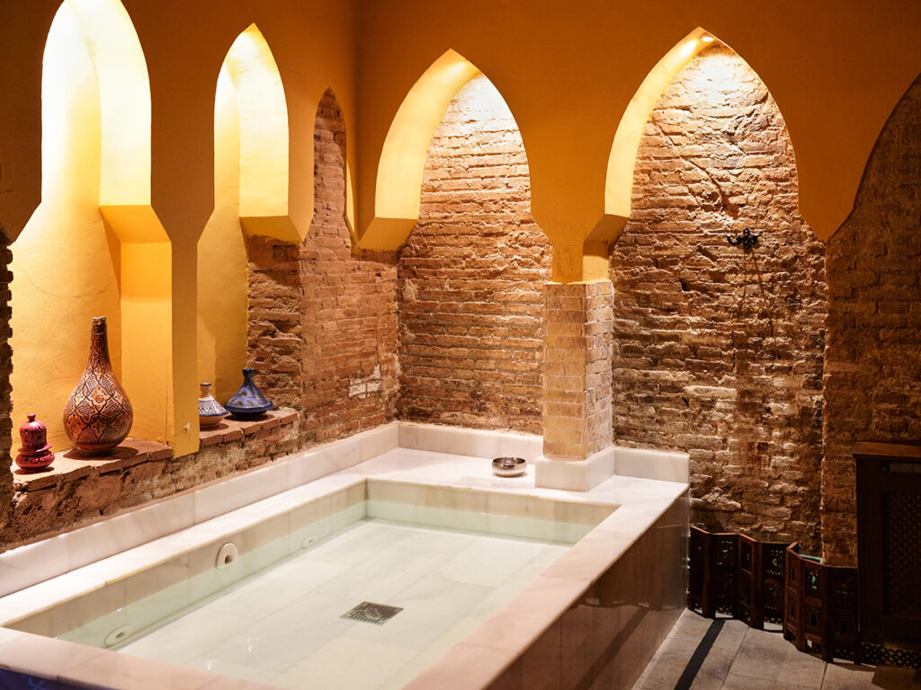 Baños árabes Hammam en Granada, España
