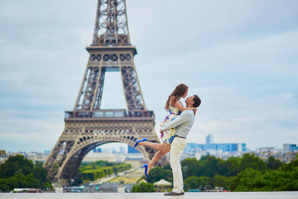 Fuga romantica a Parigi